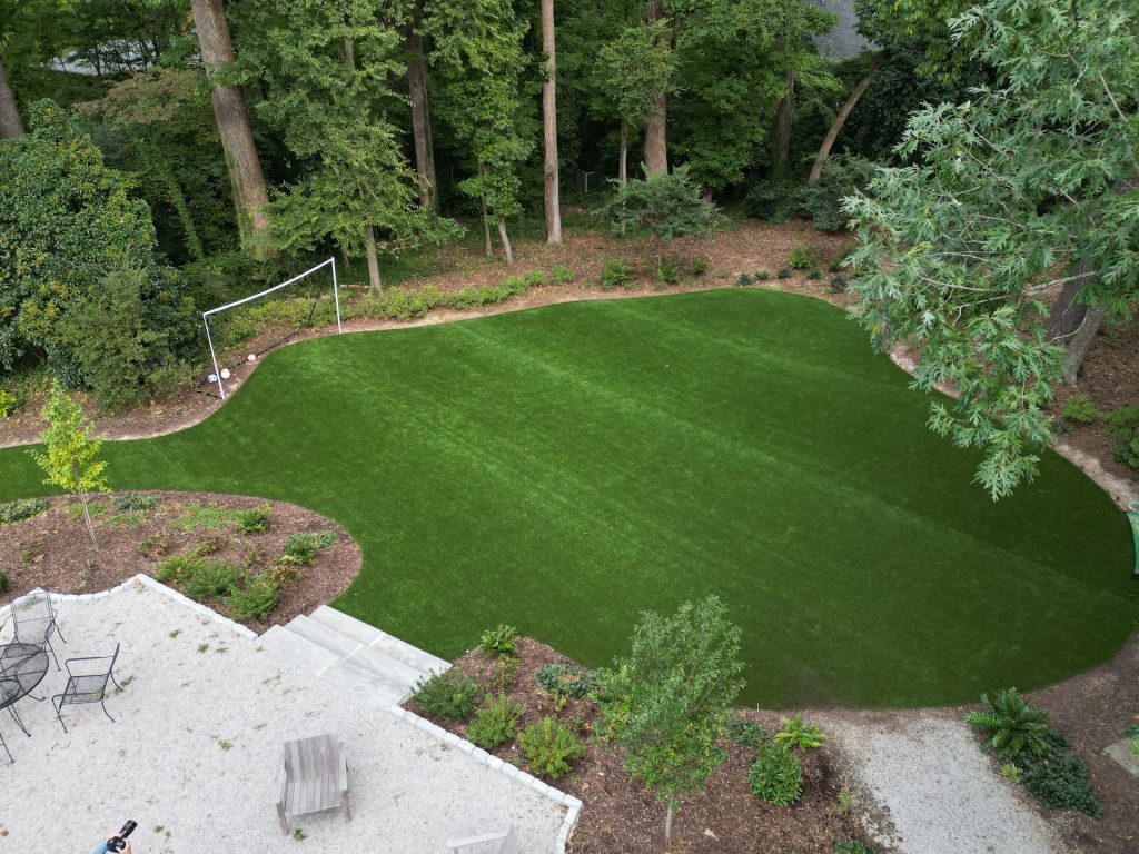 Hicks Landscaping work on residential yard